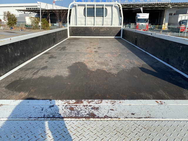 日産アトラス平ボディ小型（2t・3t）[写真12]