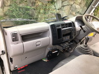 日野デュトロ冷凍車（冷蔵車）小型（2t・3t）[写真33]