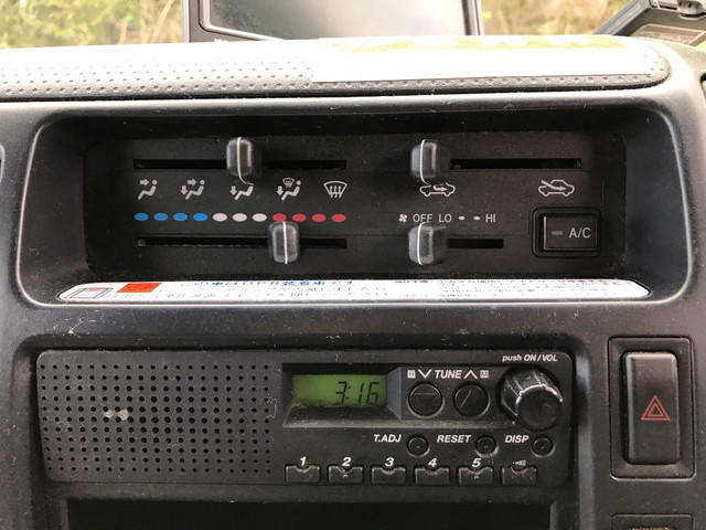 日野デュトロ冷凍車（冷蔵車）小型（2t・3t）[写真37]