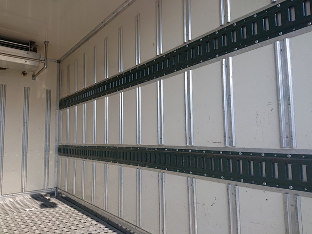 日野デュトロ冷凍車（冷蔵車）小型（2t・3t）[写真13]