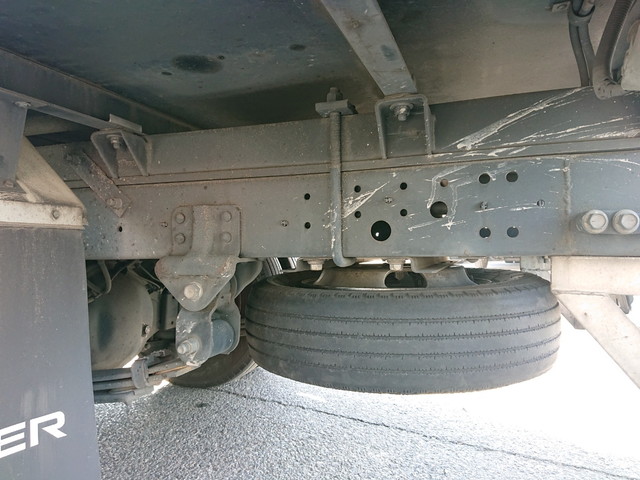 日野デュトロ冷凍車（冷蔵車）小型（2t・3t）[写真20]