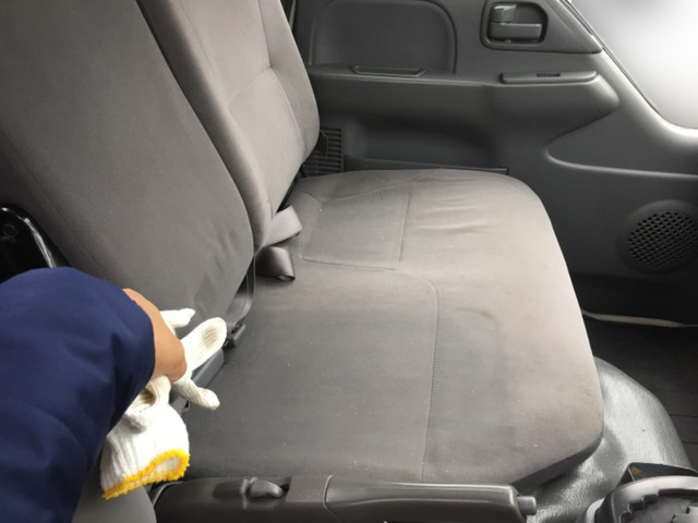 いすゞエルフ平ボディ小型（2t・3t）[写真16]