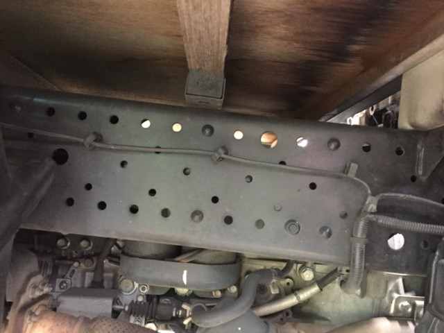 いすゞエルフ平ボディ小型（2t・3t）[写真09]