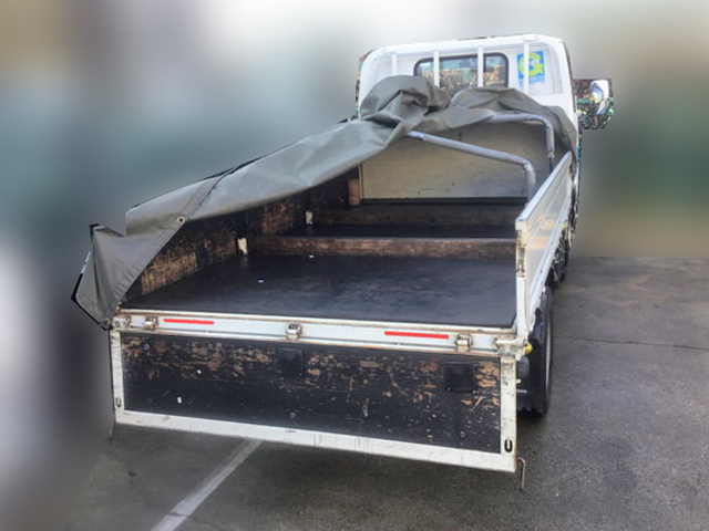 いすゞエルフ平ボディ小型（2t・3t）[写真03]