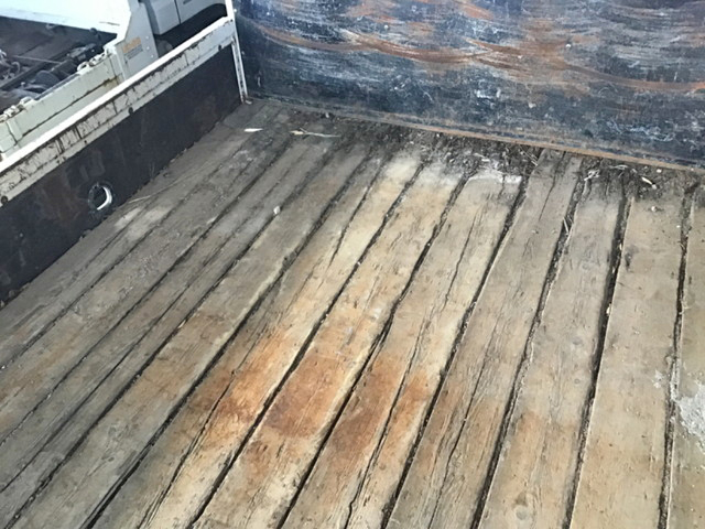 UDトラックスコンドルセルフクレーン5段中型（4t）[写真10]