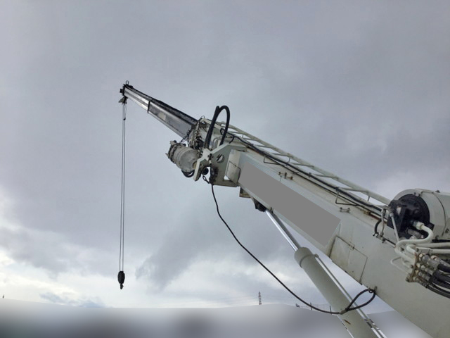 いすゞエルフ穴掘建柱車小型（2t・3t）[写真04]