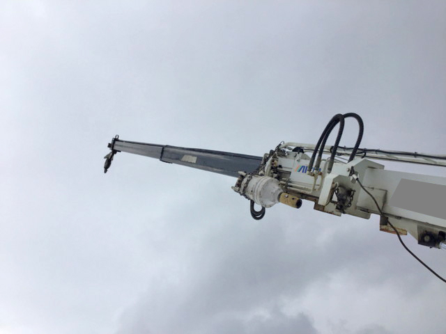 いすゞエルフ穴掘建柱車小型（2t・3t）[写真05]