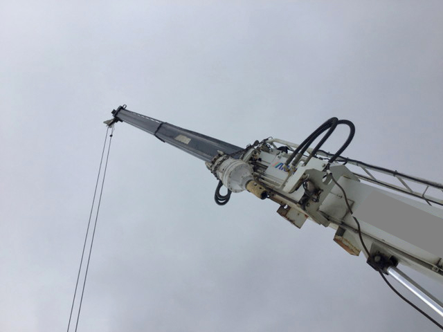 いすゞエルフ穴掘建柱車小型（2t・3t）[写真06]