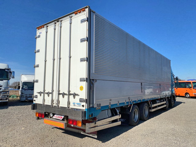 日野プロフィアアルミウイング大型（10t）[写真02]