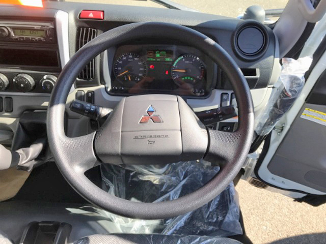 三菱ふそうキャンターダンプ小型（2t・3t）[写真24]