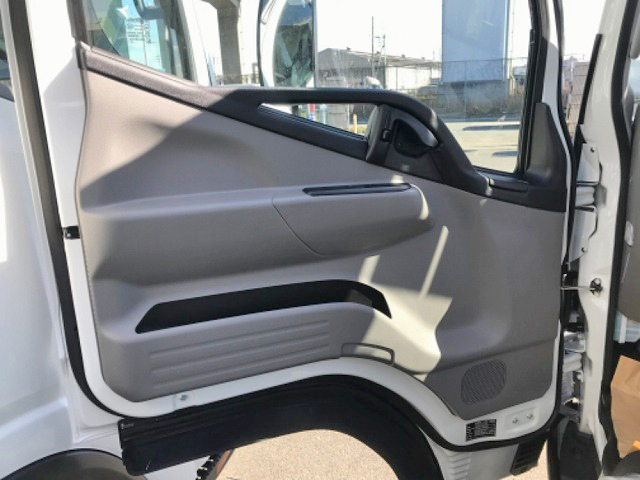 三菱ふそうキャンターダンプ小型（2t・3t）[写真25]