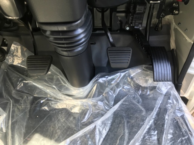 三菱ふそうキャンターダンプ小型（2t・3t）[写真27]