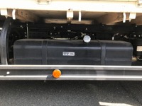 三菱ふそうキャンター平ボディ小型（2t・3t）[写真10]