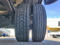 三菱ふそうキャンター平ボディ小型（2t・3t）[写真19]