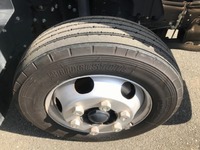 三菱ふそうキャンター平ボディ小型（2t・3t）[写真24]