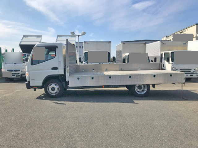 三菱ふそうキャンター平ボディ小型（2t・3t）[写真03]