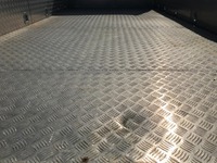 三菱ふそうキャンター平ボディ小型（2t・3t）[写真08]