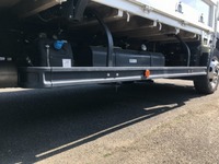 三菱ふそうキャンター平ボディ小型（2t・3t）[写真09]