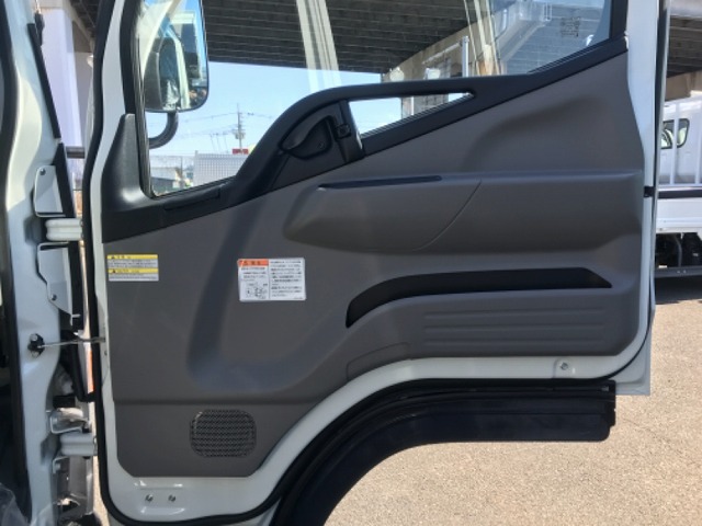 三菱ふそうキャンターダンプ小型（2t・3t）[写真22]