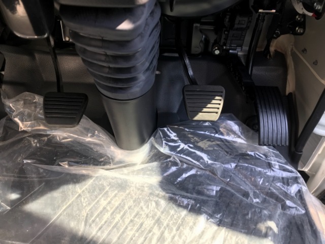 三菱ふそうキャンターダンプ小型（2t・3t）[写真26]