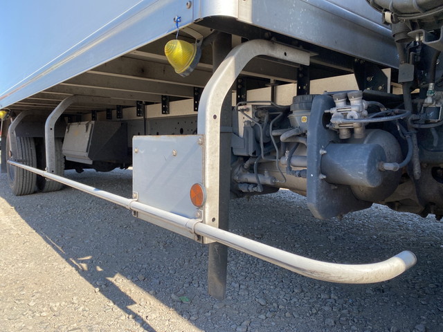 日野レンジャー冷凍車（冷蔵車）中型（4t）[写真18]