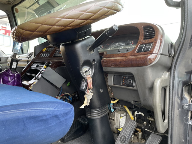 いすゞギガダンプ大型（10t）[写真30]