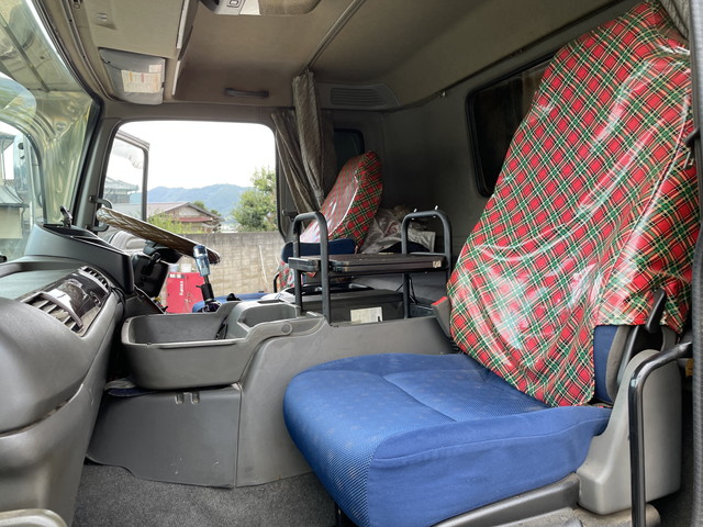 いすゞギガダンプ大型（10t）[写真31]