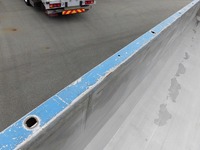 UDトラックスクオン深ダンプ（土砂禁ダンプ）大型（10t）[写真26]