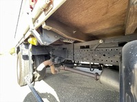 いすゞエルフ幌ウイング小型（2t・3t）[写真15]