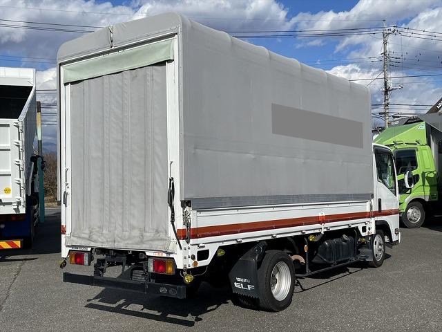 いすゞエルフ幌ウイング小型（2t・3t）[写真03]