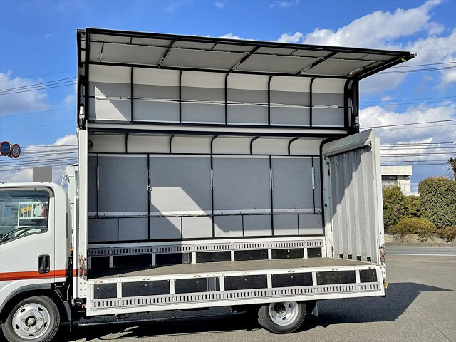 いすゞエルフ幌ウイング小型（2t・3t）[写真09]