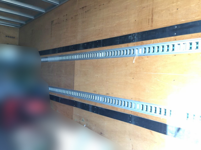 いすゞエルフアルミバン小型（2t・3t）[写真12]