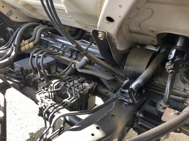 いすゞエルフアルミバン小型（2t・3t）[写真24]