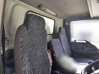 いすゞエルフアルミバン小型（2t・3t）[写真28]