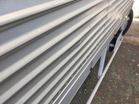 いすゞエルフアルミバン小型（2t・3t）[写真06]