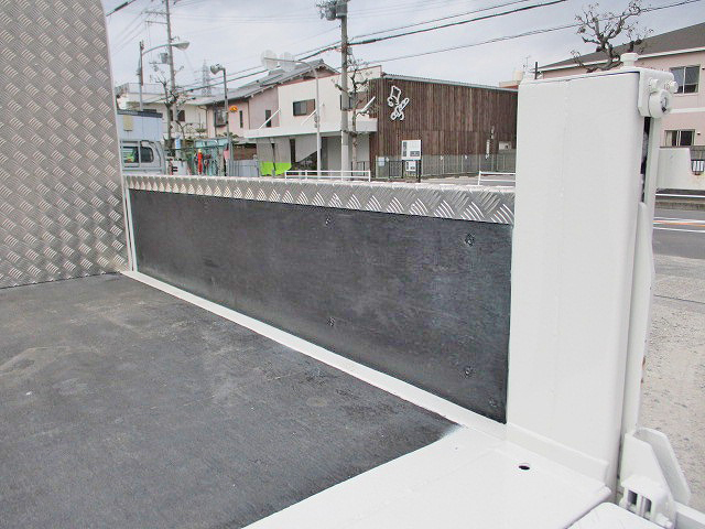 日野デュトロダブルキャブ（Wキャブ）小型（2t・3t）[写真16]