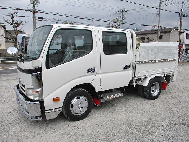日野デュトロダブルキャブ（Wキャブ）小型（2t・3t）[写真03]