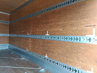 三菱ふそうキャンターアルミバン小型（2t・3t）[写真15]