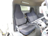 三菱ふそうキャンターアルミバン小型（2t・3t）[写真30]