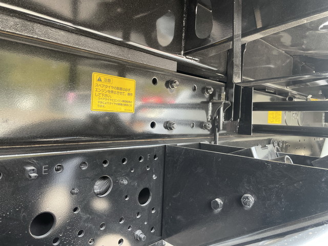 いすゞフォワード深ダンプ（土砂禁ダンプ）中型（4t）[写真21]