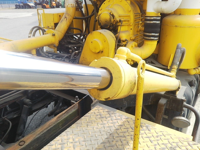 いすゞエルフ汚泥吸引車小型（2t・3t）[写真19]