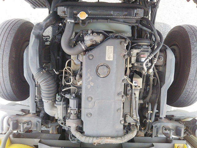 いすゞエルフ汚泥吸引車小型（2t・3t）[写真27]