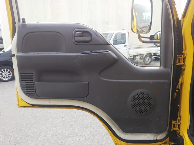 いすゞエルフ汚泥吸引車小型（2t・3t）[写真31]