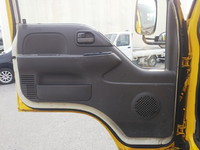 いすゞエルフ汚泥吸引車小型（2t・3t）[写真31]