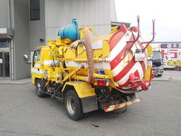 いすゞエルフ汚泥吸引車小型（2t・3t）[写真04]