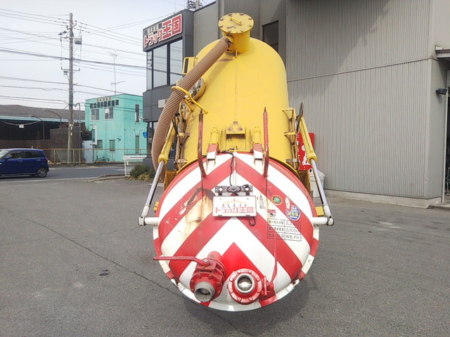 いすゞエルフ汚泥吸引車小型（2t・3t）[写真09]