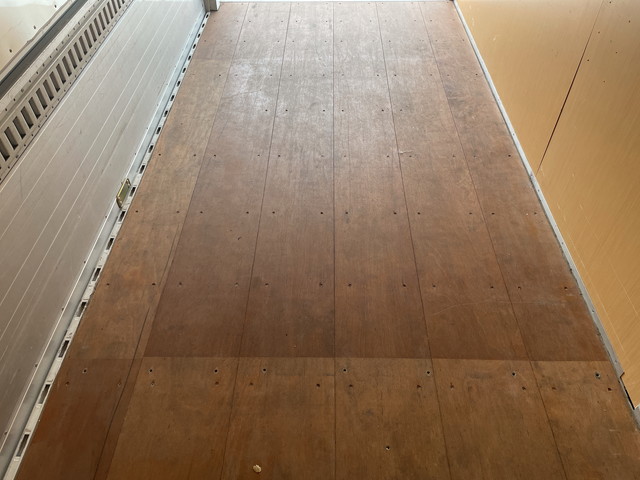 日野デュトロパネルウイング小型（2t・3t）[写真15]