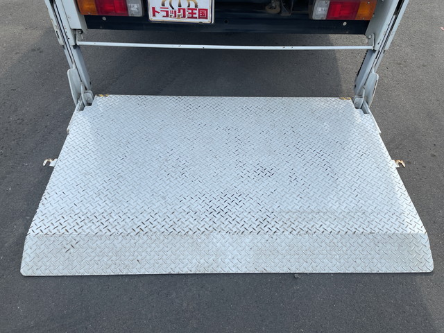 日野デュトロパネルウイング小型（2t・3t）[写真19]