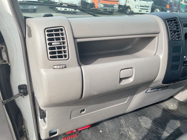 日野デュトロパネルウイング小型（2t・3t）[写真34]