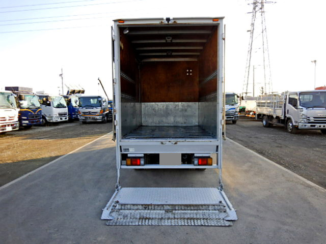 いすゞエルフアルミバン小型（2t・3t）[写真10]